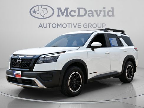 Used 2025 Nissan Pathfinder Rock Creek AWD/4WD image 1