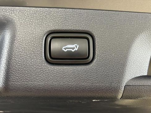 Used 2024 Hyundai Palisade Limited AWD/4WD image 31