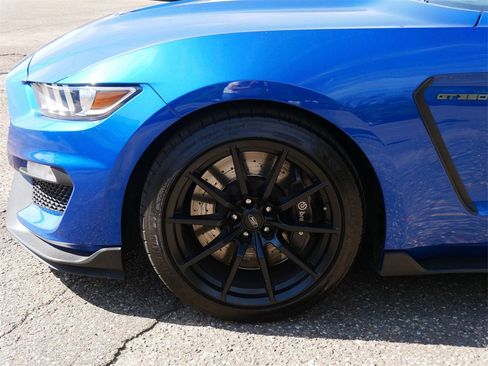 Certified 2017 Ford Mustang Shelby GT350 image 7