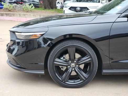 Used 2023 Honda Accord Sport image 10