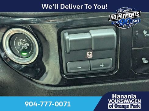 Used 2023 Chevrolet Silverado 1500 LT w/ Leather Package AWD/4WD image 24