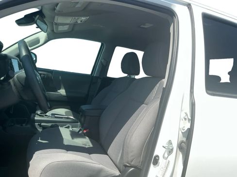Used 2023 Toyota Tacoma SR AWD/4WD image 9