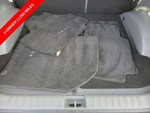 Used 2023 Hyundai Ioniq 5 SE AWD/4WD image 11