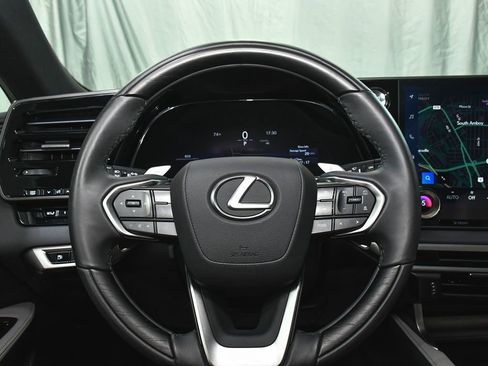 Used 2025 Lexus RX 350 F Sport w/ Accessory Package AWD/4WD image 32