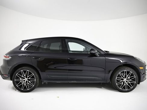Certified 2026 Porsche Macan AWD/4WD image 8