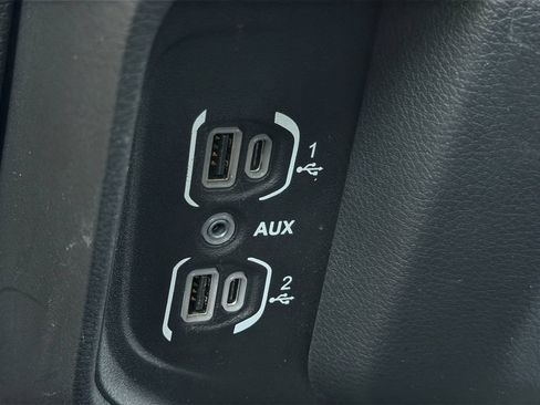 Used 2022 RAM 1500 Big Horn AWD/4WD image 14