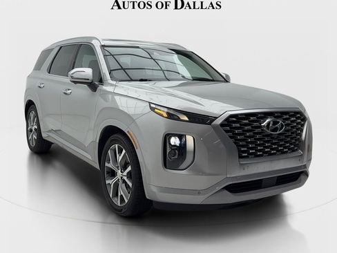 Used 2022 Hyundai Palisade Limited FWD image 2