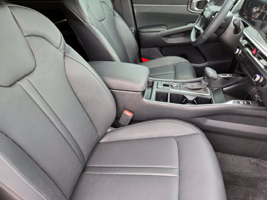 New 2026 Kia Sorento S FWD image 10