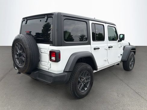Used 2024 Jeep Wrangler Unlimited Sport AWD/4WD image 4