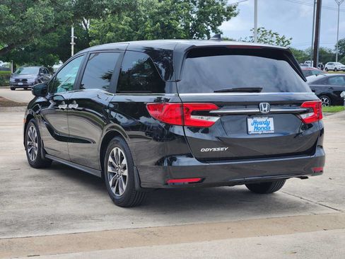 Used 2023 Honda Odyssey EX-L image 5