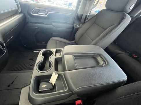 Used 2023 Chevrolet Silverado 1500 LT image 22