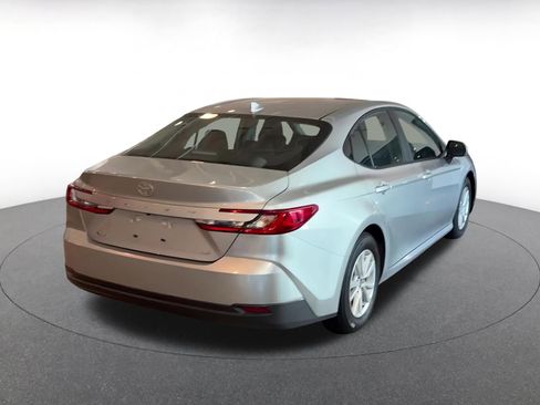Used 2025 Toyota Camry LE image 14