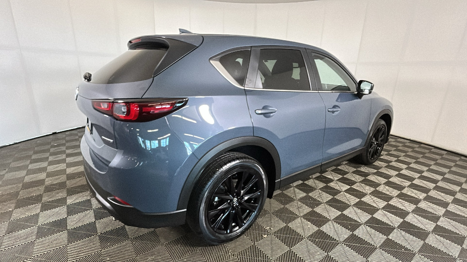Used 2025 MAZDA CX-5 Carbon Edition AWD/4WD image 3