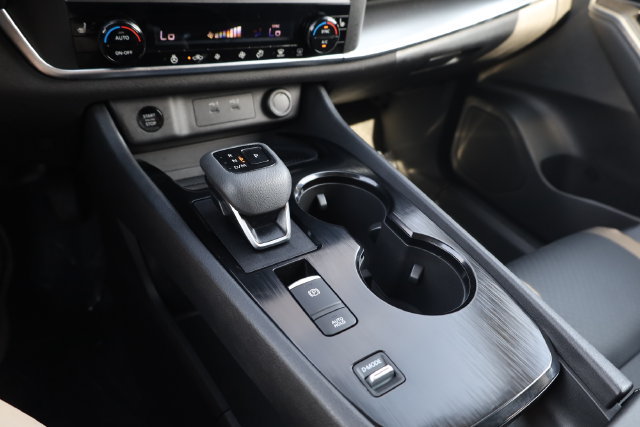 Used 2026 Nissan Rogue Dark Armor FWD image 24