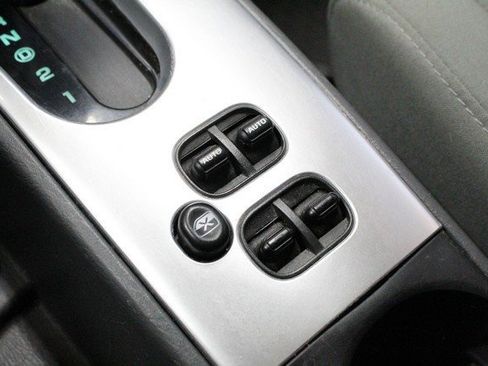 Used 2006 Jeep Liberty Limited image 29