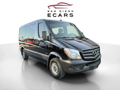 Used 2016 Mercedes-Benz Sprinter 2500 image 2