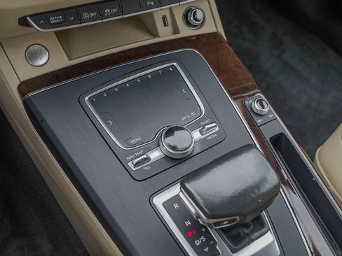 Used 2018 Audi Q5 2.0T Premium Plus image 19