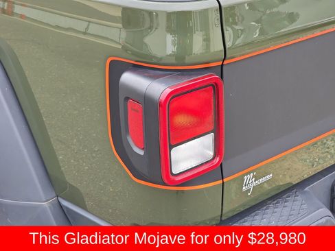 Used 2022 Jeep Gladiator Mojave image 41