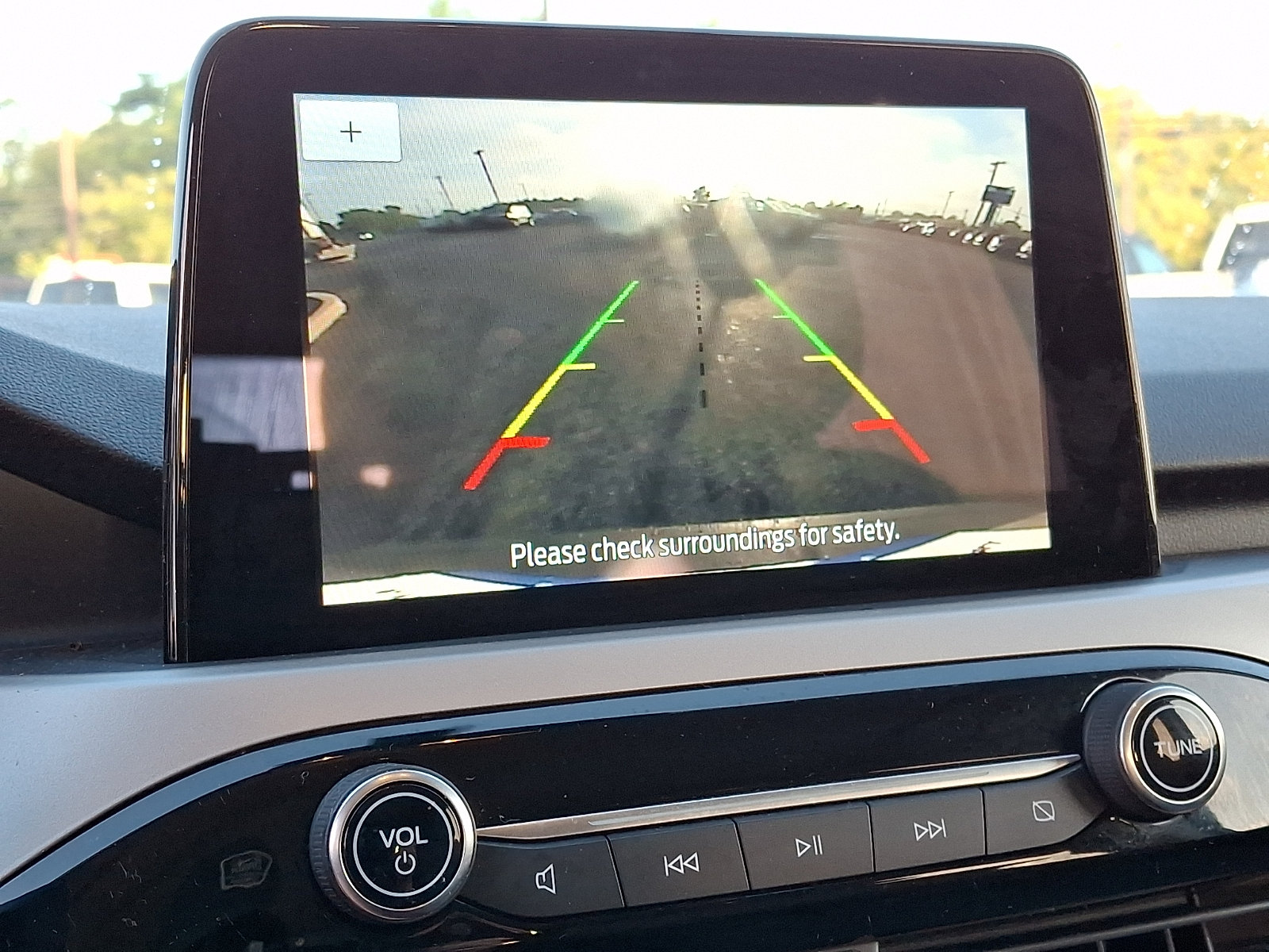 Certified 2022 Ford Escape SE AWD/4WD image 18