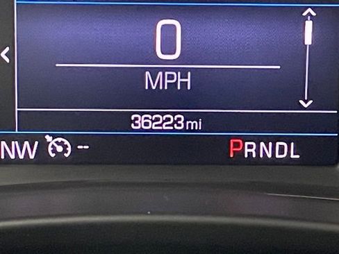 Certified 2023 Chevrolet Equinox RS image 2