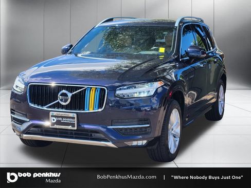 Used 2017 Volvo XC90 T6 Momentum w/ Vision Package AWD/4WD image 35