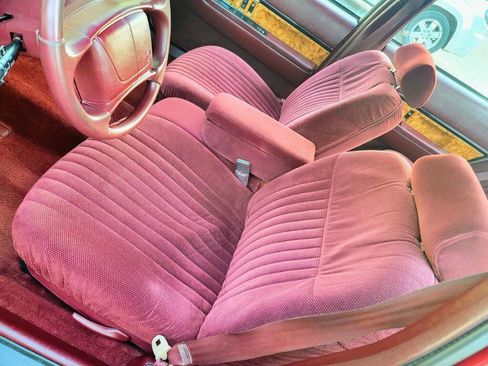 Used 1995 Buick Le Sabre Custom image 14