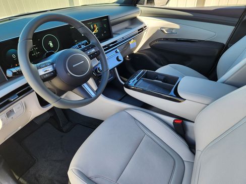 New 2026 Hyundai Tucson Limited image 8