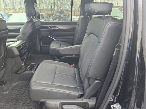 New 2026 Jeep Grand Wagoneer Limited AWD/4WD image 12