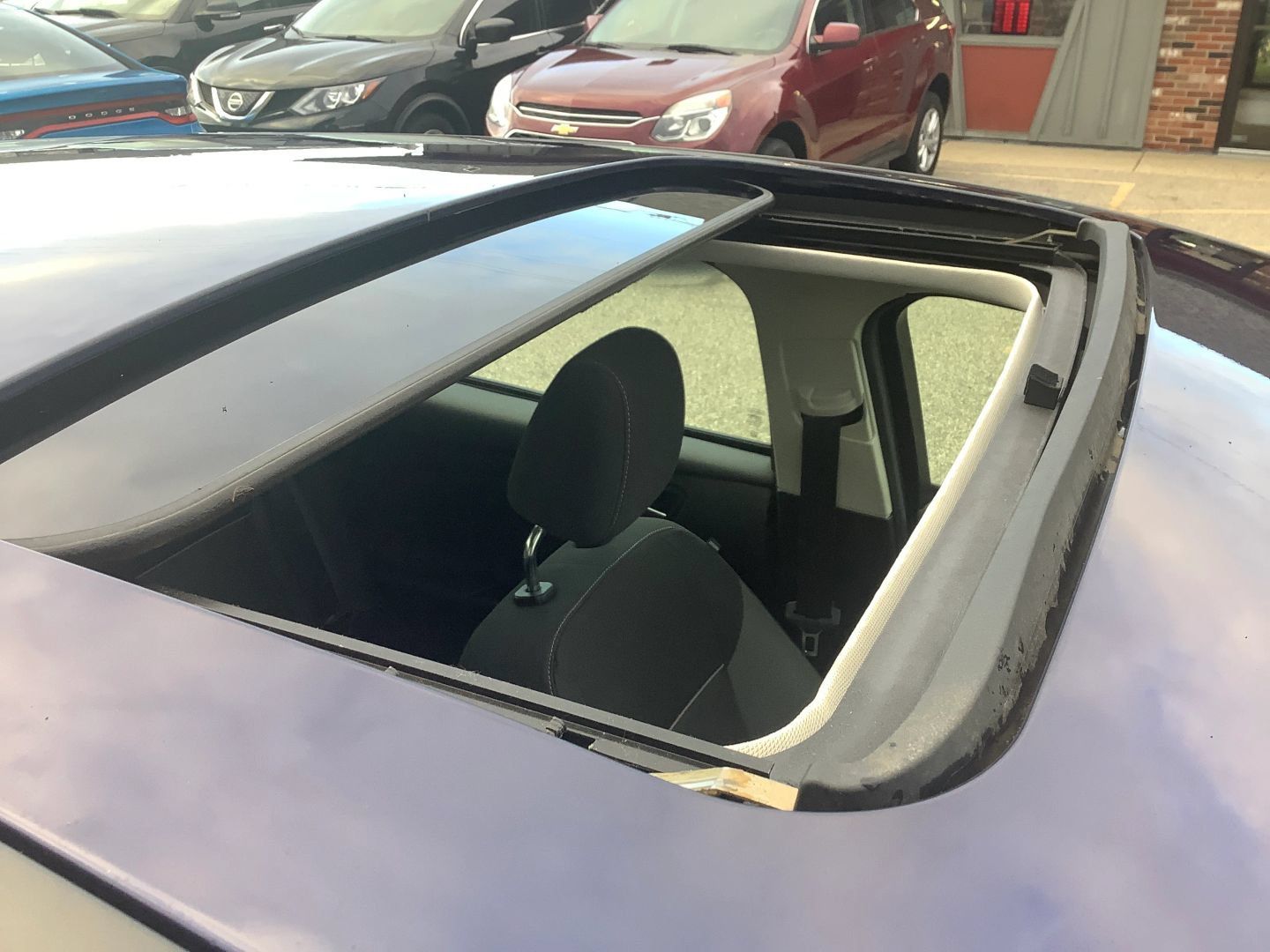 Used 2012 Ford Focus SE FWD image 12
