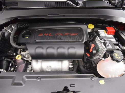 Used 2022 Jeep Compass High Altitude AWD/4WD image 29
