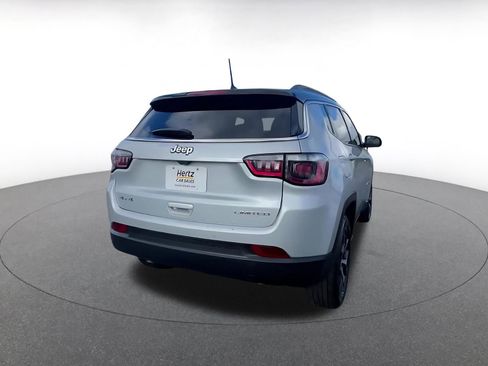 Used 2025 Jeep Compass Limited AWD/4WD image 15