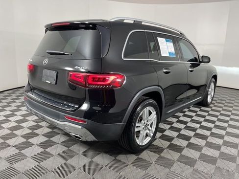 Used 2021 Mercedes-Benz GLB 250 4MATIC w/ Premium Package image 10