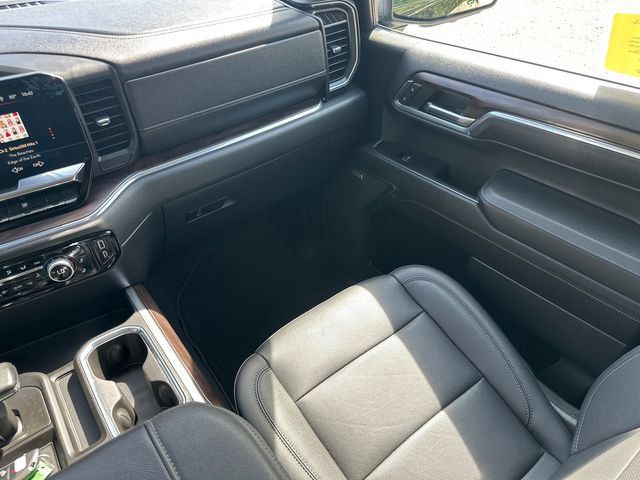 Used 2023 GMC Sierra 1500 SLT w/ SLT Premium Plus Package AWD/4WD image 23
