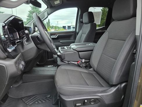 Used 2023 Chevrolet Silverado 1500 LT AWD/4WD image 13