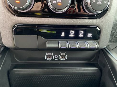 New 2026 RAM 1500 Express image 27