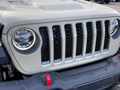 Used 2022 Jeep Gladiator Rubicon w/ LED Lighting Group image 30