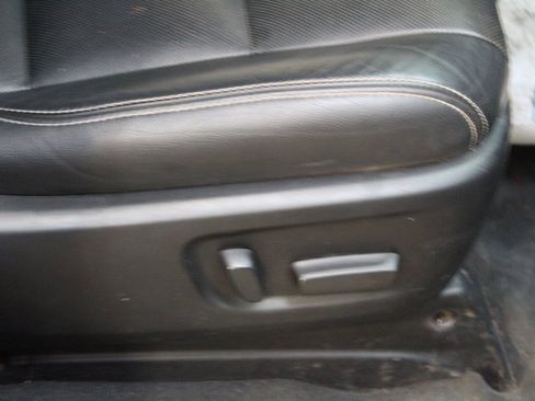 Used 2020 Toyota Sienna SE image 9