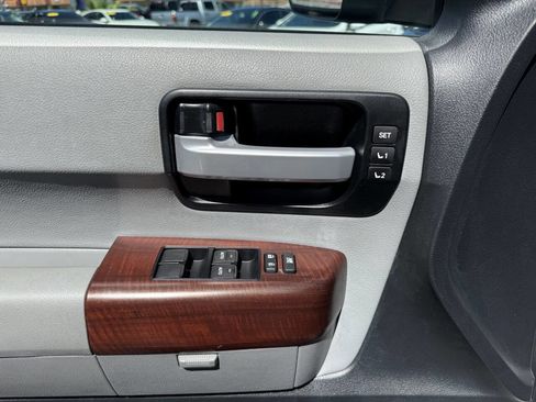 Used 2012 Toyota Sequoia Platinum image 23