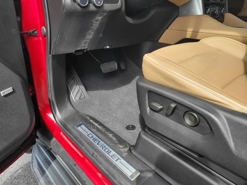 Used 2021 Chevrolet Suburban Premier image 28