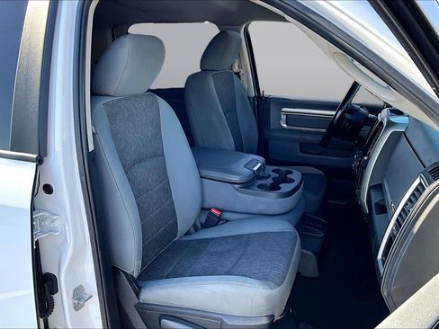 Used 2019 RAM 1500 Big Horn AWD/4WD image 7