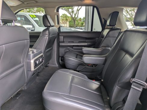 Certified 2022 Ford Expedition XLT AWD/4WD image 18