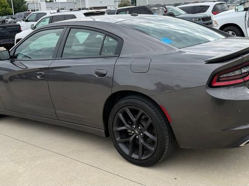 Used 2022 Dodge Charger SXT w/ Blacktop Package RWD image 3
