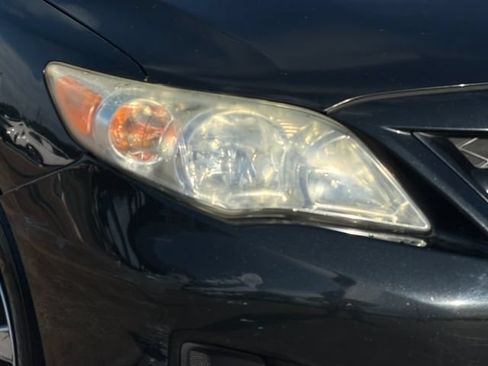 Used 2012 Toyota Corolla LE FWD image 26