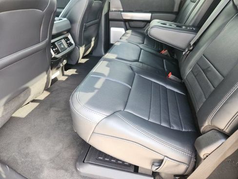 Used 2025 Ford F250 Platinum AWD/4WD image 32