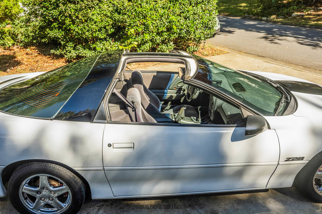 Used 1998 Chevrolet Camaro Z28 w/ Preferred Equipment Group 2 RWD image 35