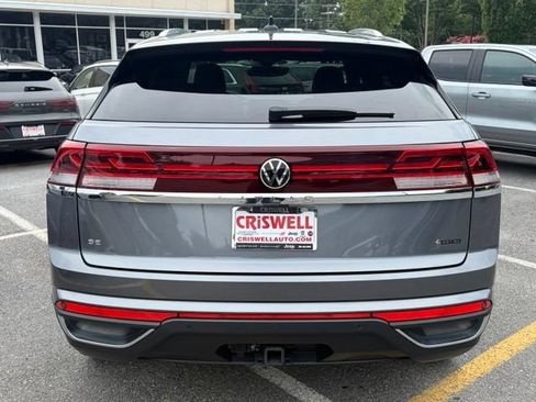 Used 2024 Volkswagen Atlas Cross Sport SE w/ Black Wheel Package AWD/4WD image 6
