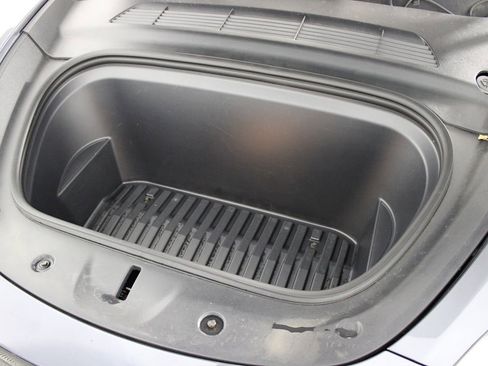 Used 2022 Tesla Model Y Performance image 37