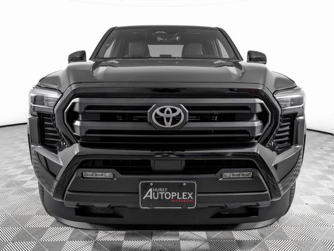 Used 2024 Toyota Tacoma SR5 image 2
