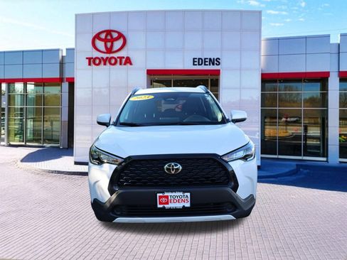Used 2023 Toyota Corolla Cross LE AWD/4WD image 11