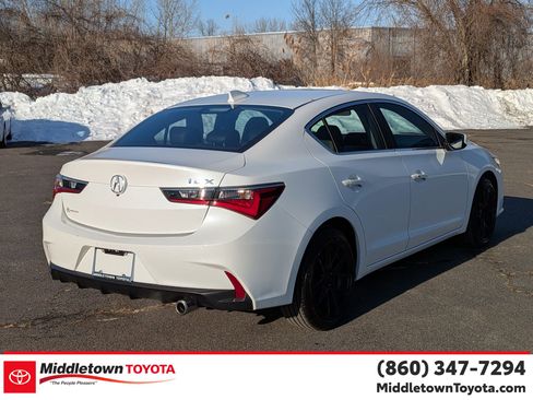 Used 2019 Acura ILX image 3